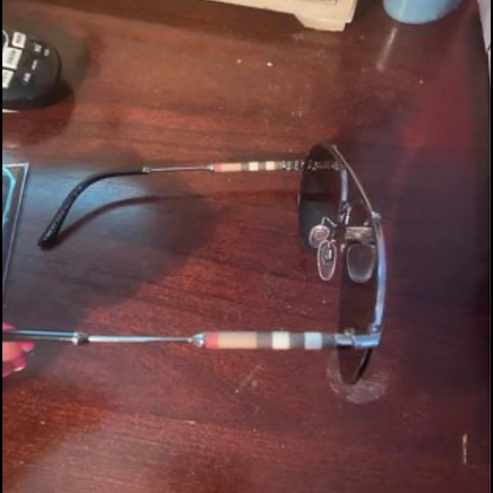 Womans Burberry Sunglasses - Picture 3 of 8